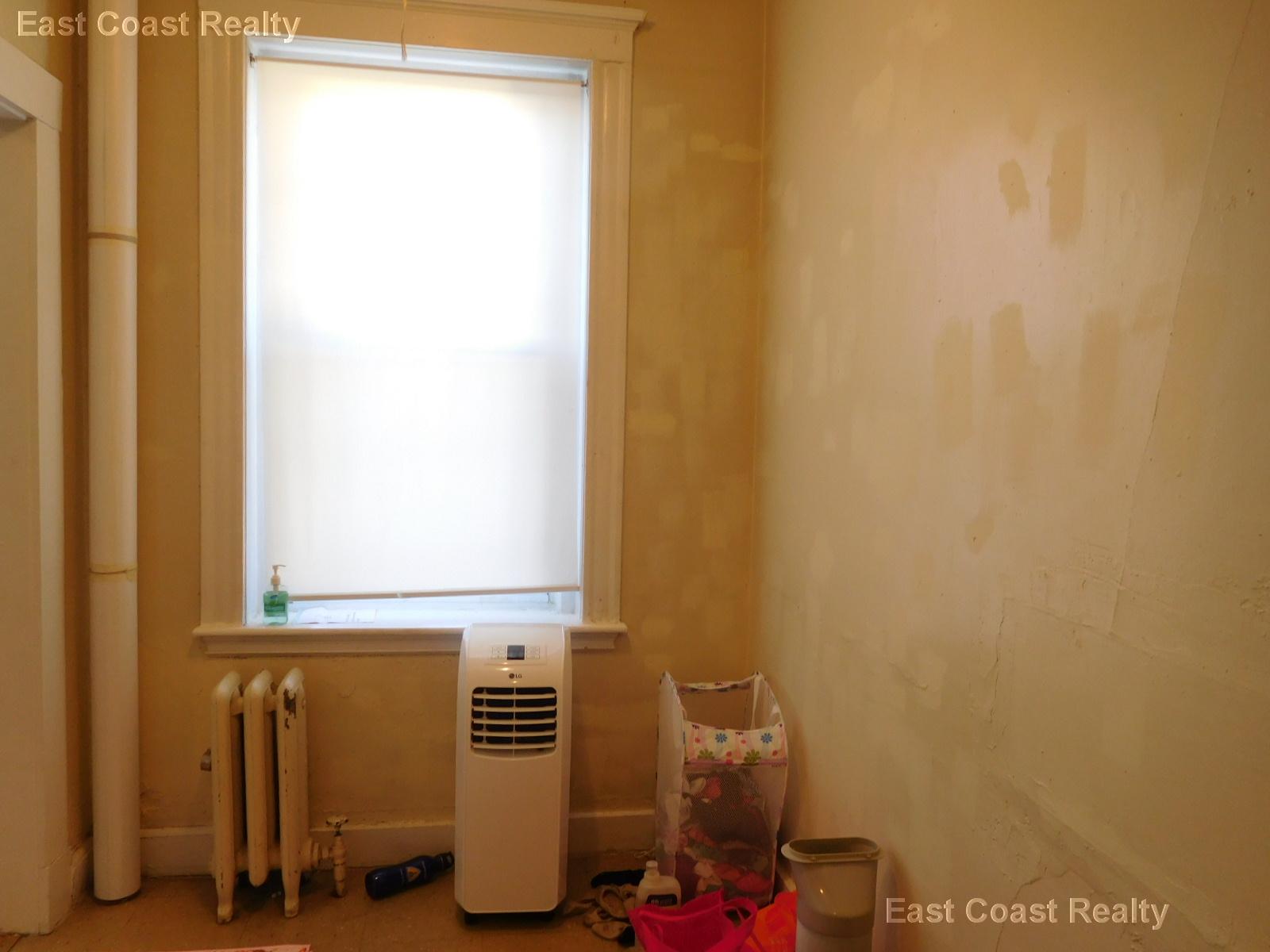 236 Kelton St, Allston