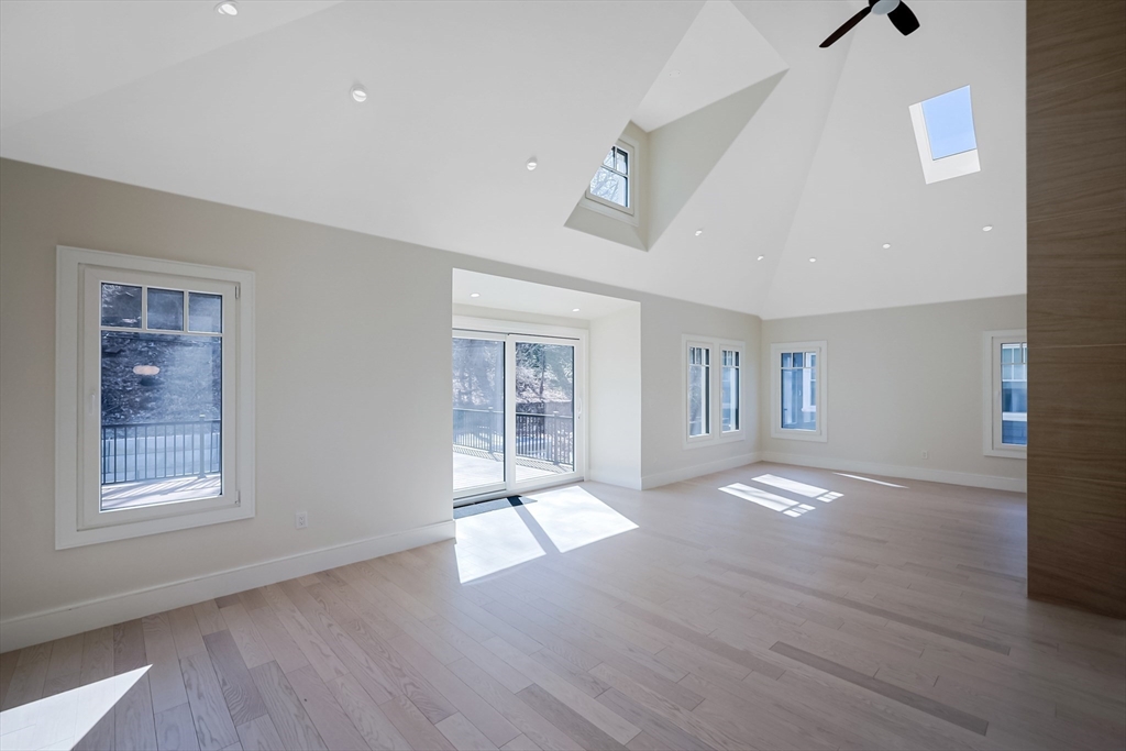 116 Columbia St, North Brookline