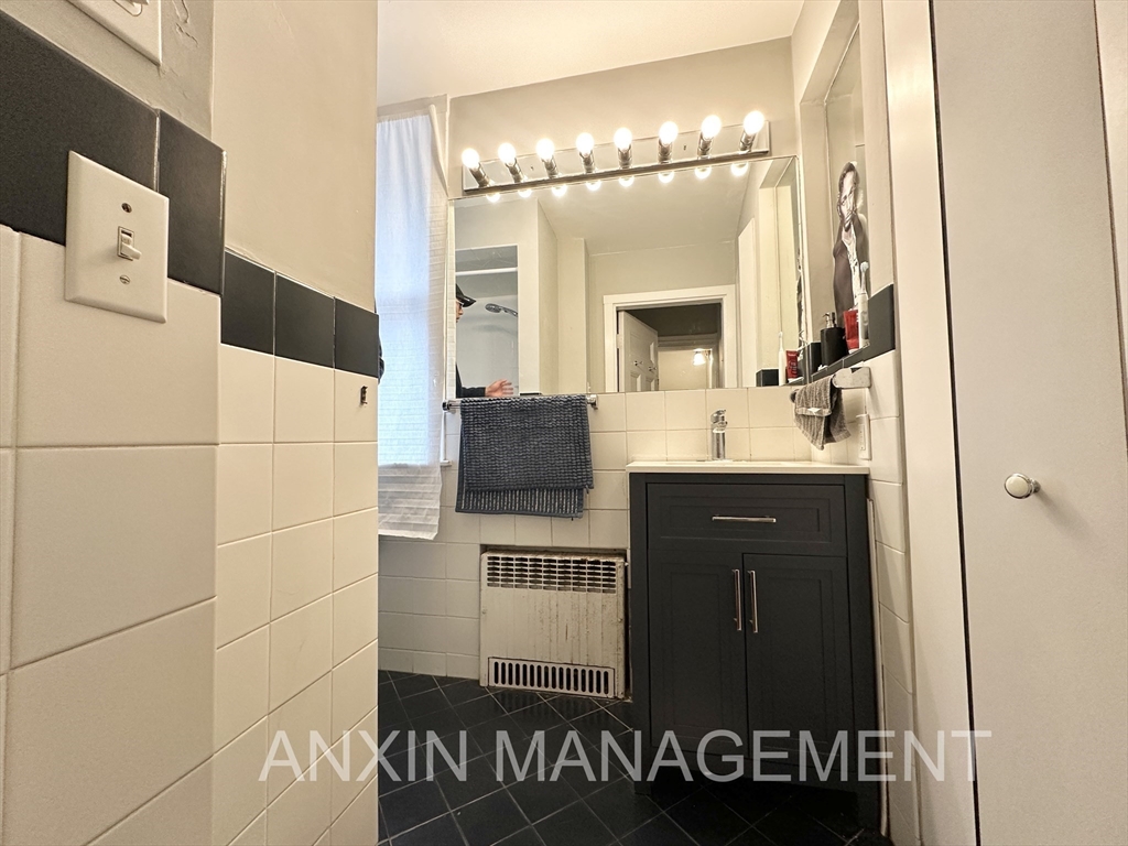 71 Gardner St, Allston