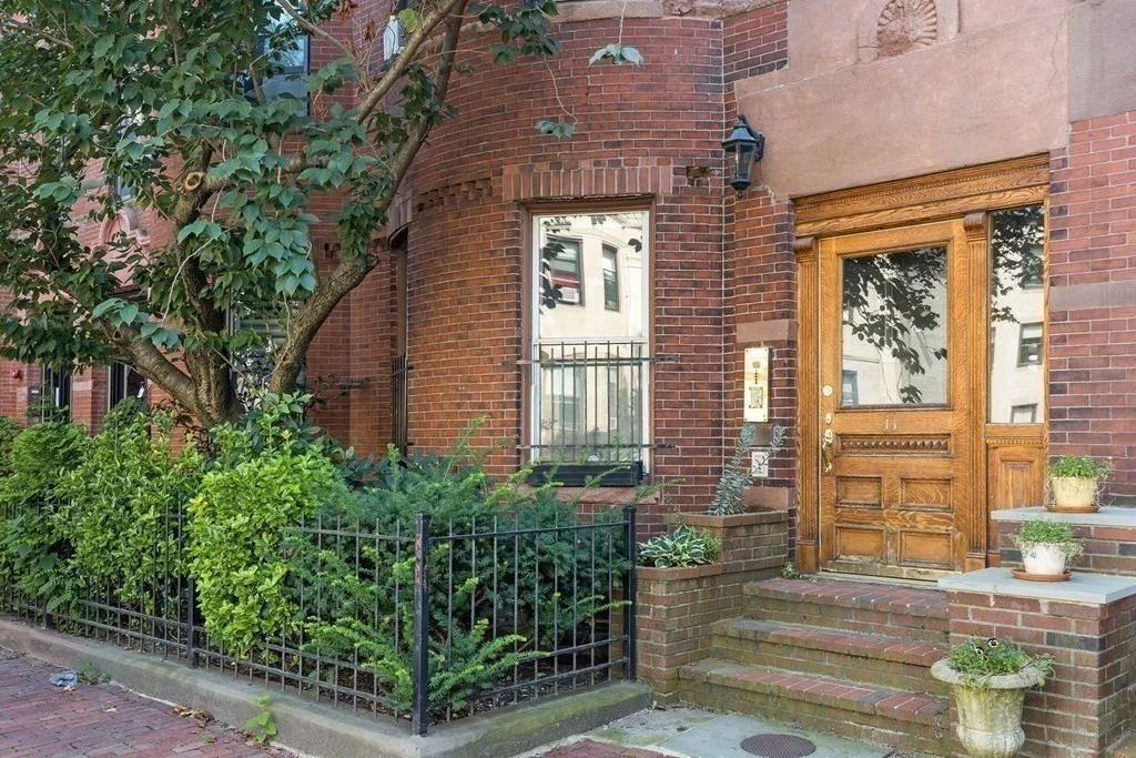 11 Albemarle St, Back Bay