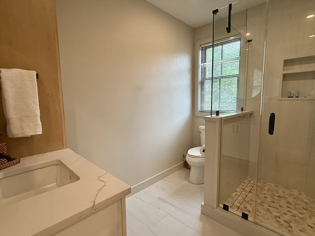 14 Bernard Circle, Tisbury