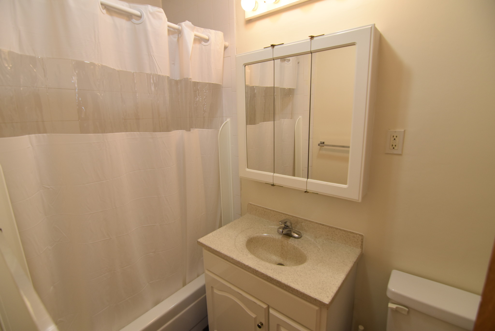 34 Gardner St, Allston