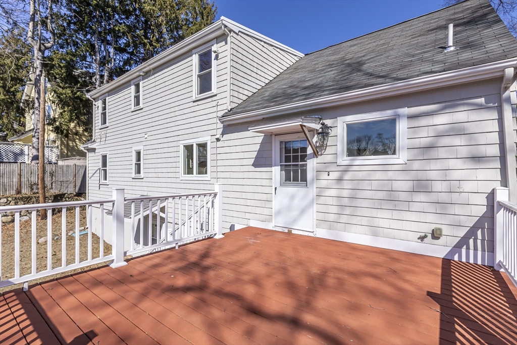 270 Cross St, Winchester