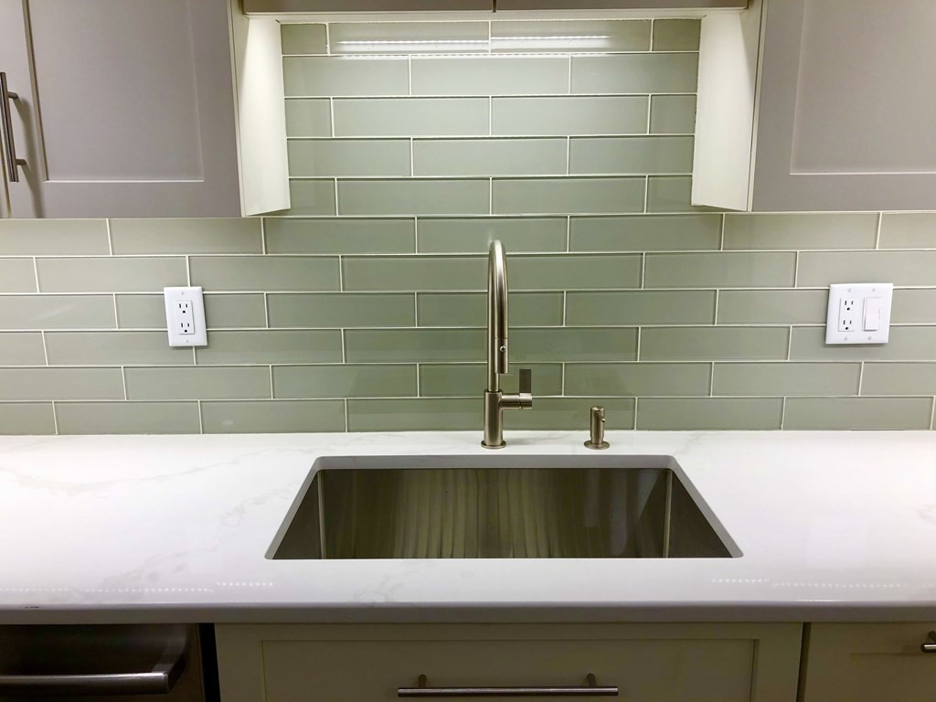 73 Chestnut St, Weston