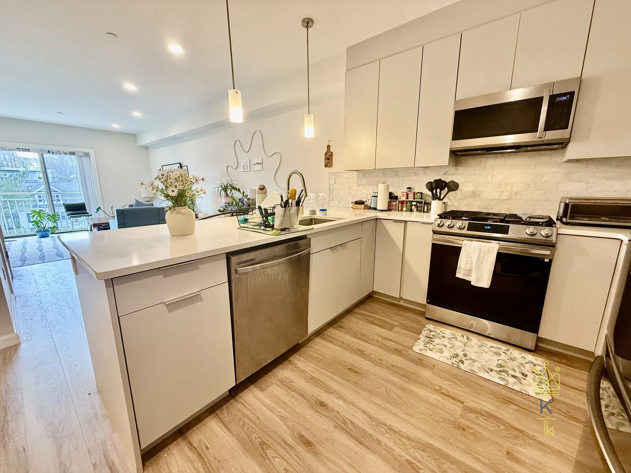 458 Washington St, Brighton