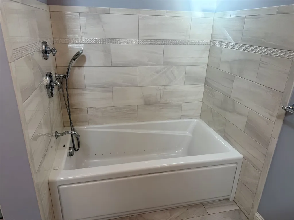 722 Lowell St, Peabody