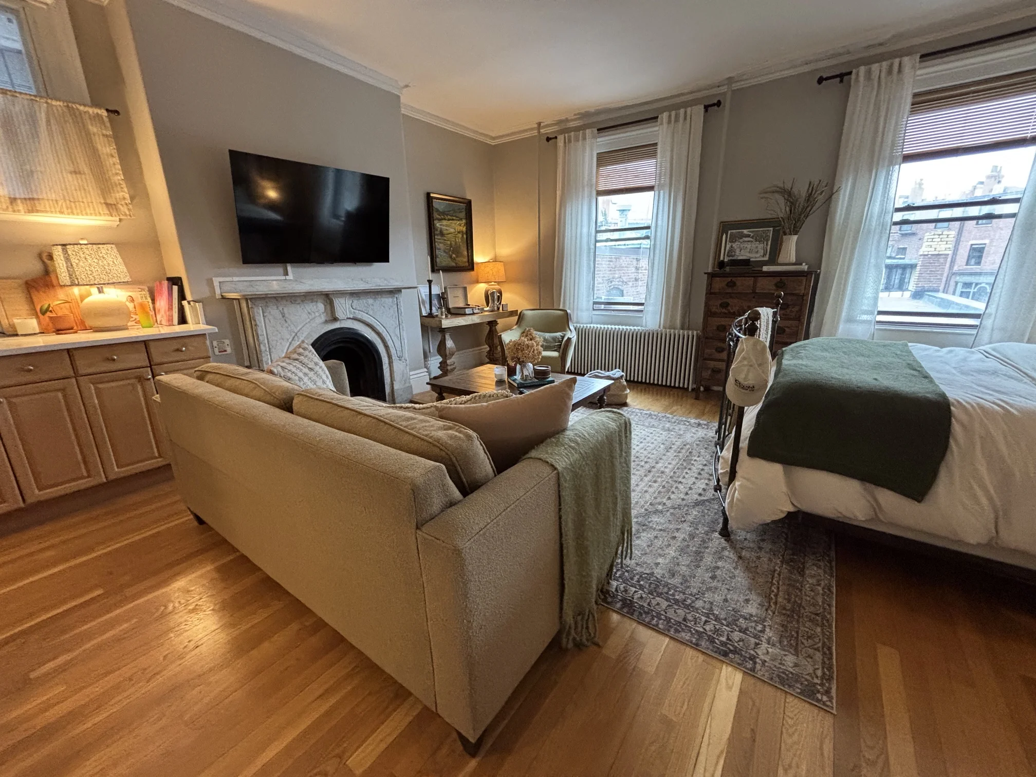 82 Charles St, Beacon Hill