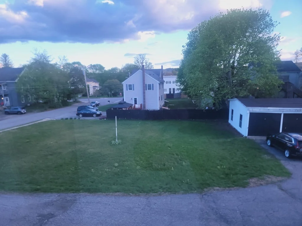 80 Linden, Winchendon