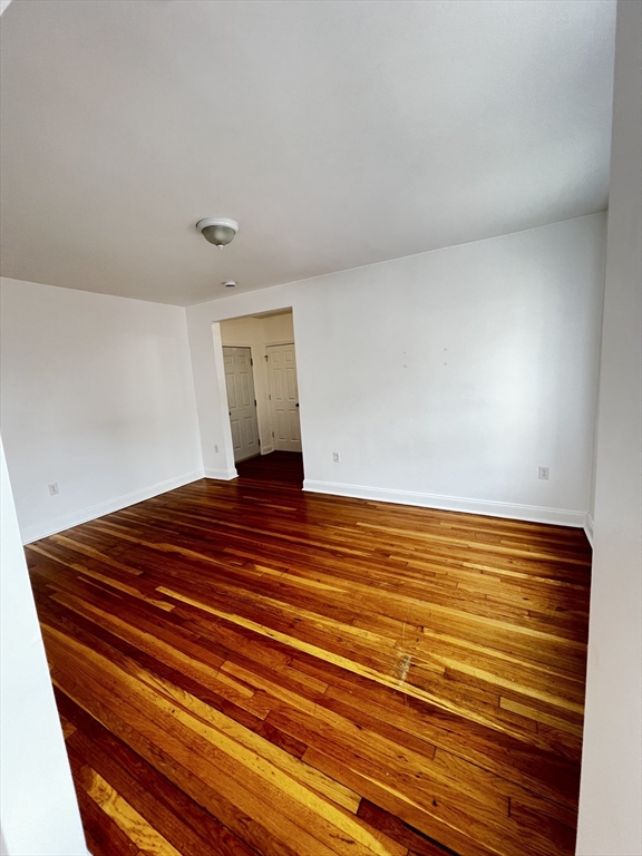 10 Yeamans St, Revere