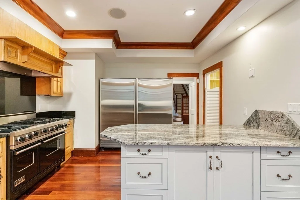 12 Summit Rd, Lexington