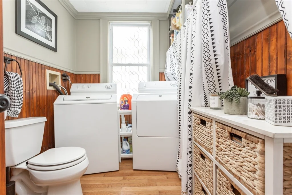 256 Maple St, Fall River