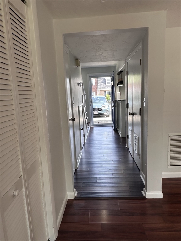 107 Erin Rd, Stoughton