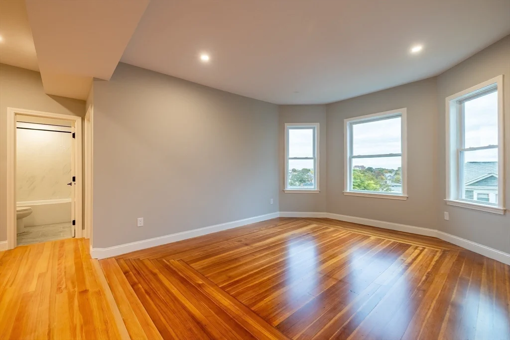 19 Sawyer, Dorchester