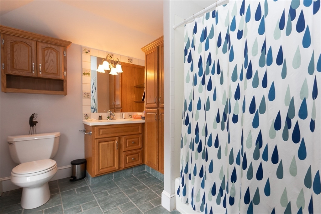 1142 Main St, Hingham