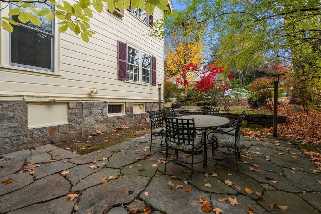 161 Clinton Rd, Fisher Hill