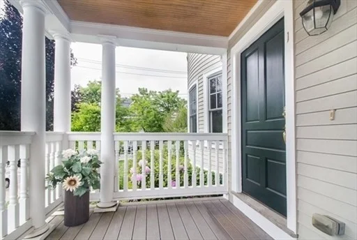 2 Benton Rd, Spring Hill