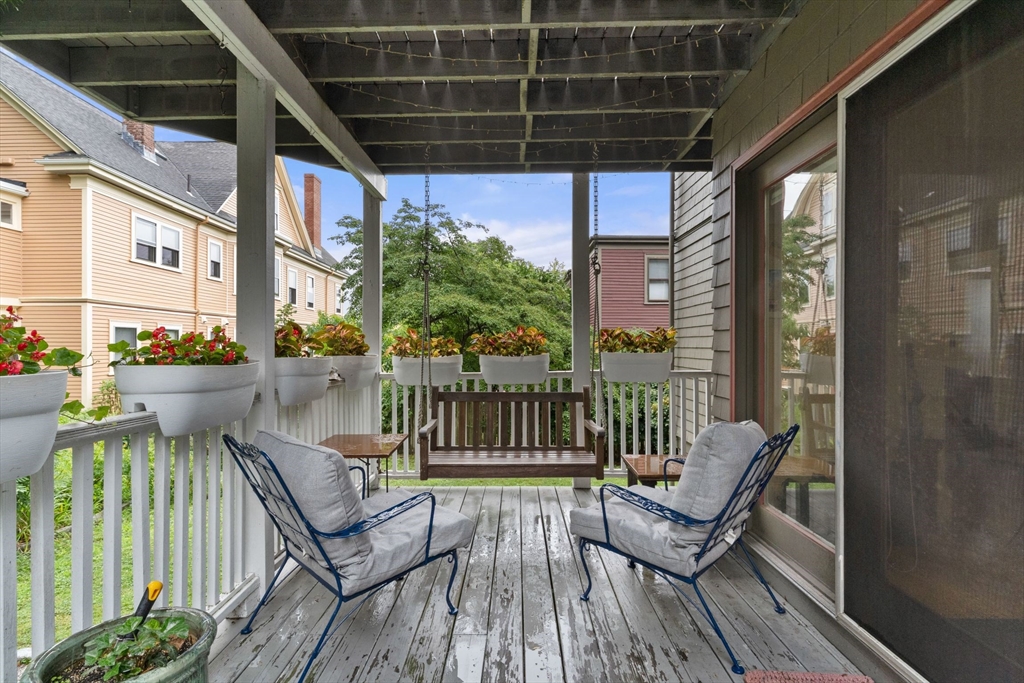 148 Lakeview Ave, West Cambridge