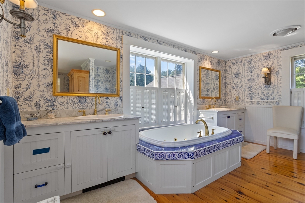 362 King St, Littleton