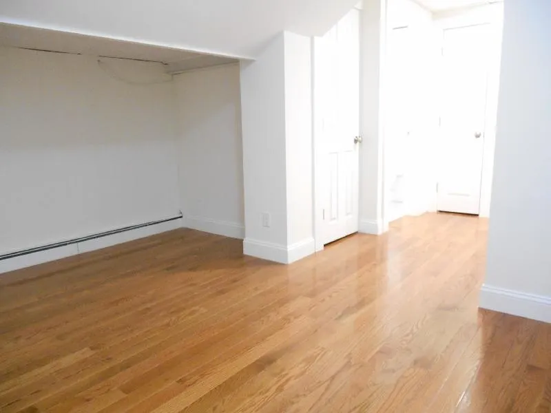 42 Strathmore Rd, Brighton