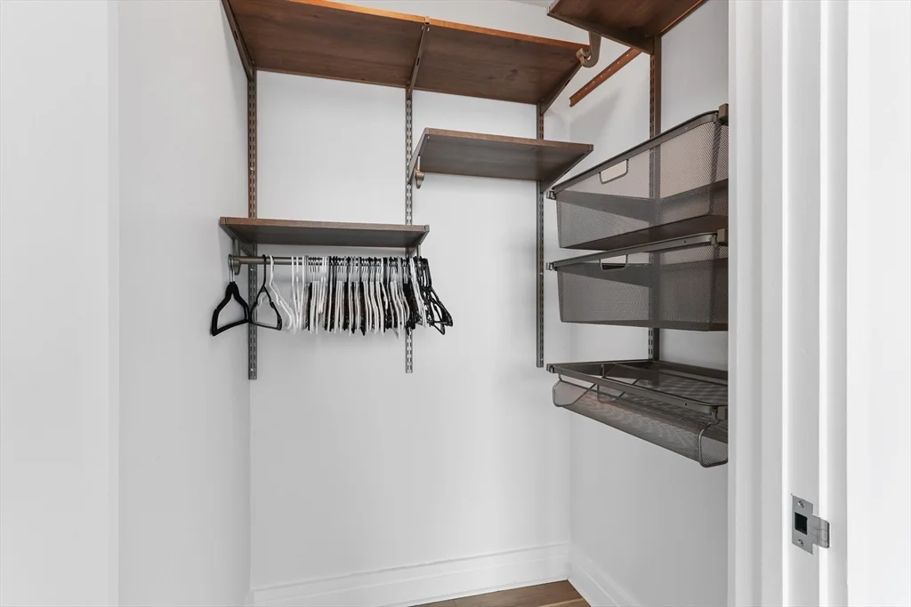 1 Dalton St, Back Bay