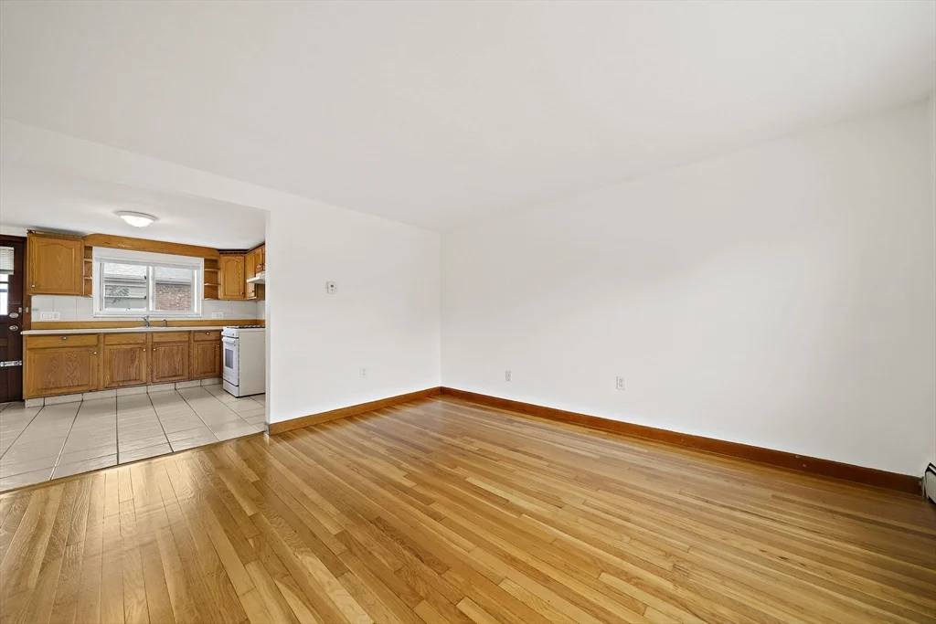 161 Neponset Valley Pkwy, Hyde Park