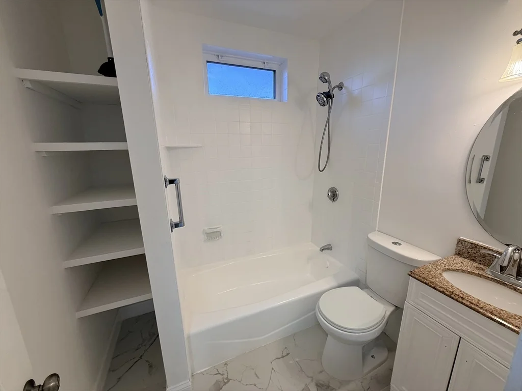 97 Dean St, Attleboro