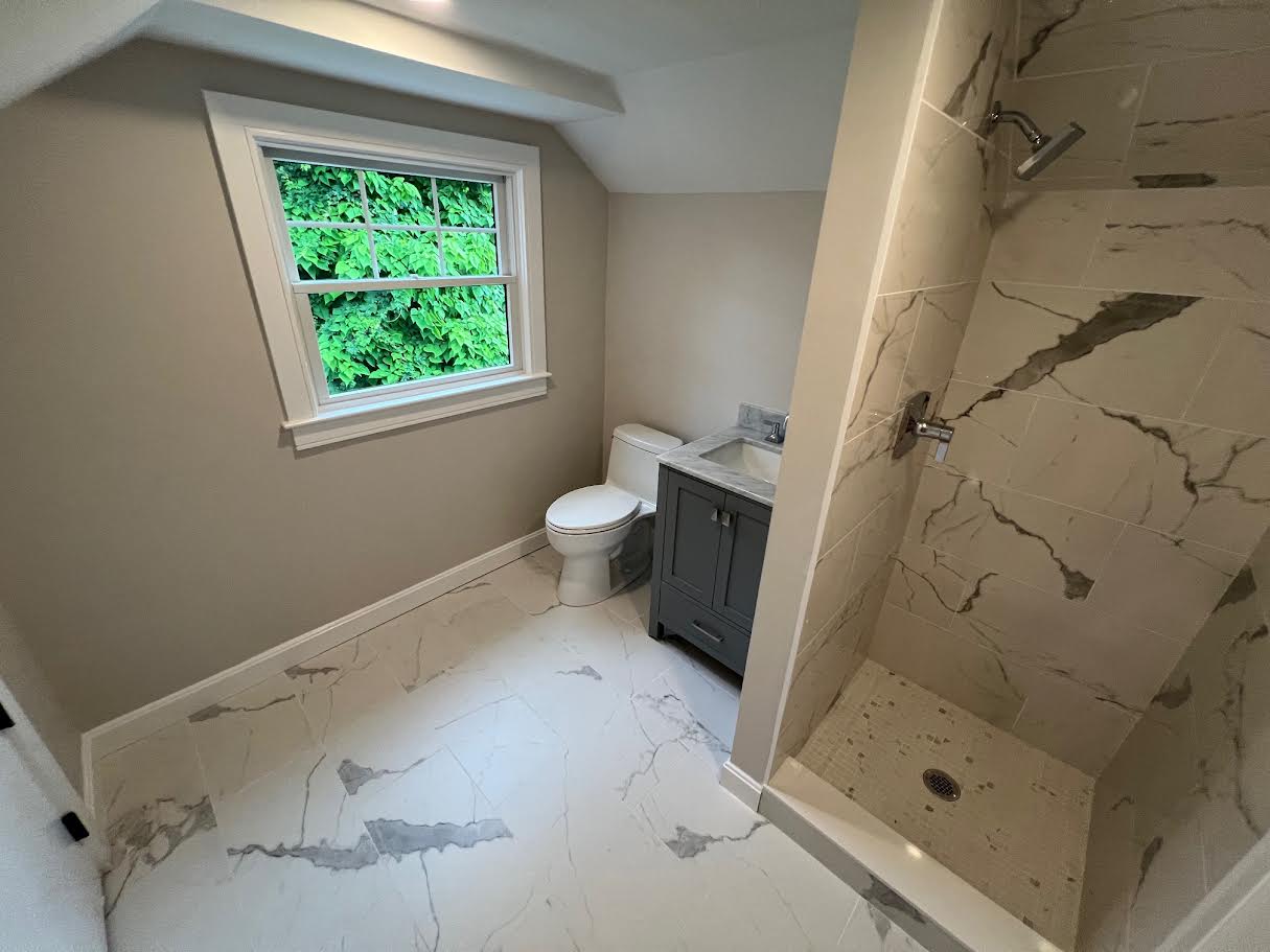 1136 Walnut St, Newton Highlands