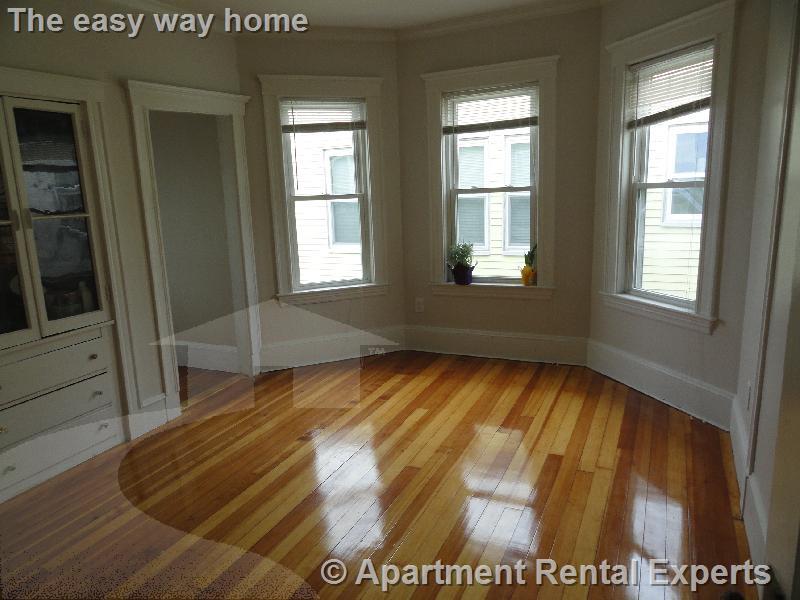 101 Heath St, Winter Hill