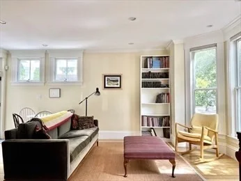 45 Magazine St, Cambridgeport