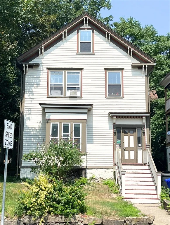 269 Lamartine St, Jamaica Plain