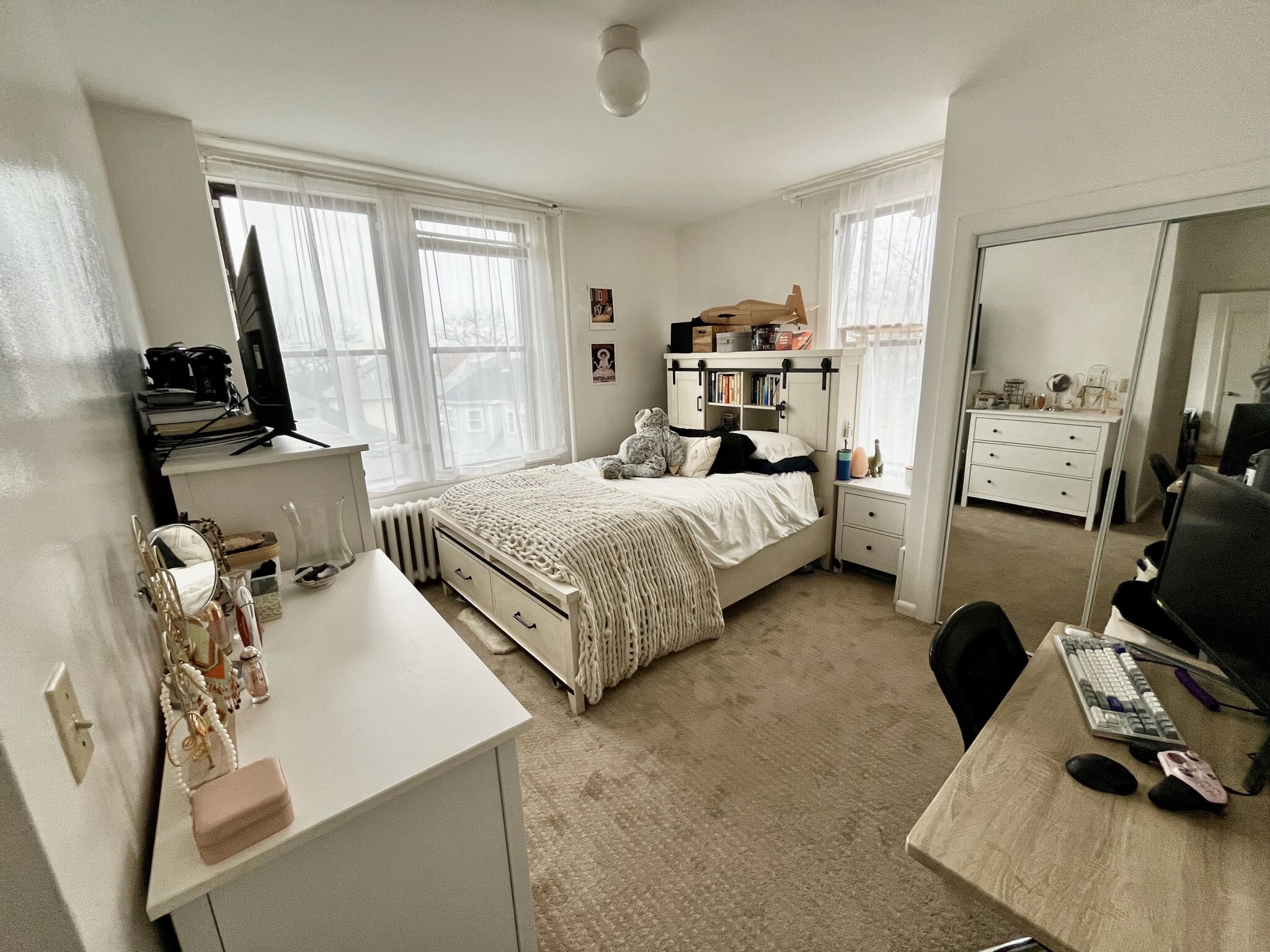 26 Commonwealth Ter, Brighton