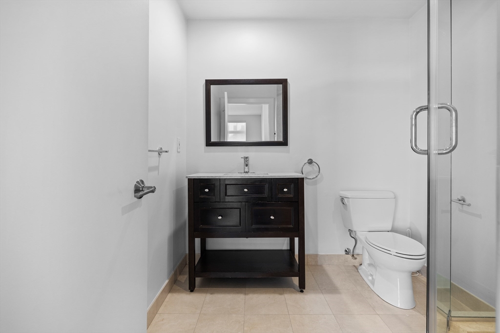 425 Boylston St, Back Bay