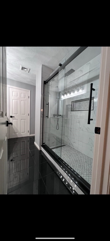 25 Patrick Rd, Tewksbury