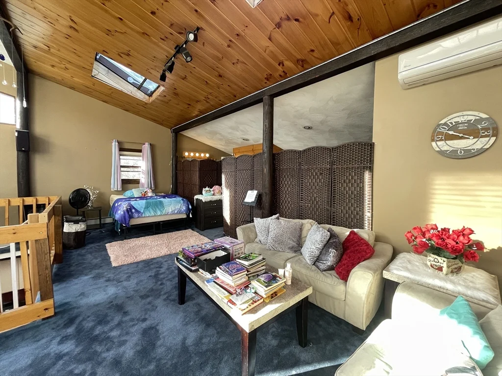 26 Pelham St, Billerica