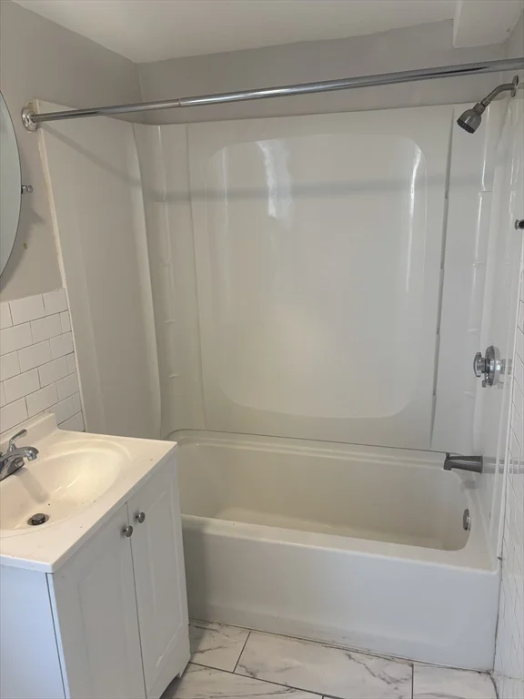 108 S Common St, Lynn