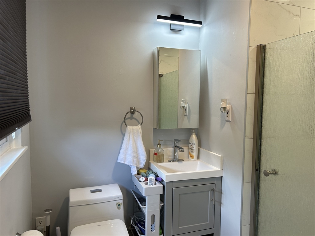 23 Joseph Rd, Framingham