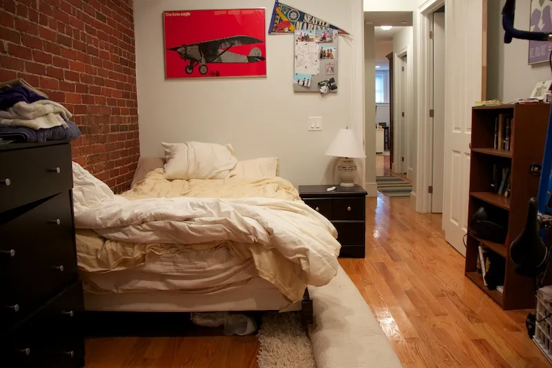 1089 Beacon St, Longwood