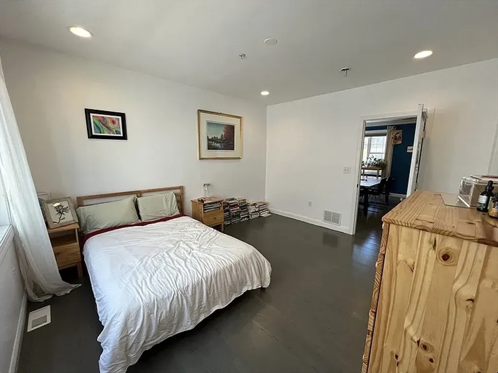 20R Cross St, East Somerville