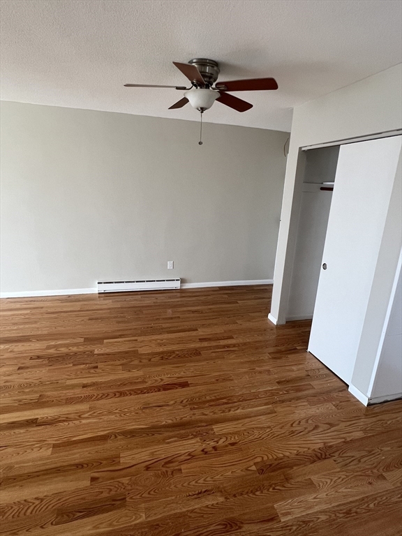 44 Maple St, Hyde Park