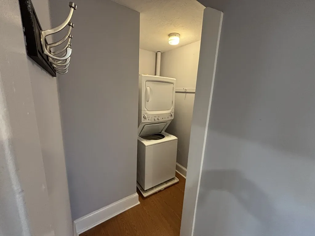 21 Savin Ave, Norwood