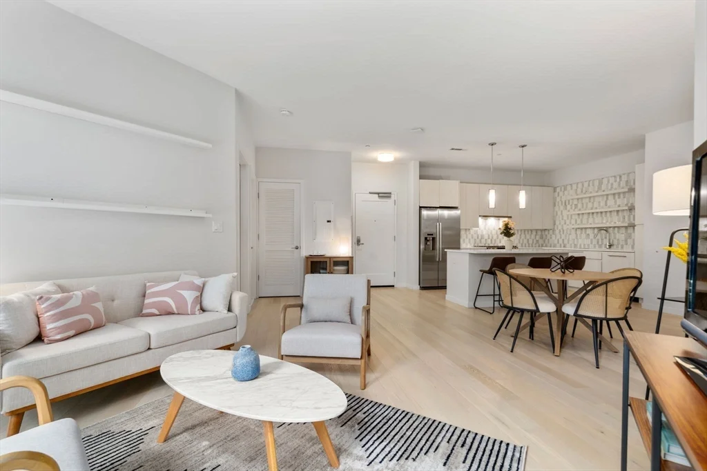 45 West 3rd St, South Boston