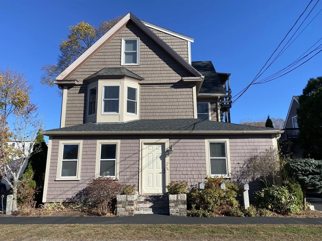 20 Highland Ter, Needham
