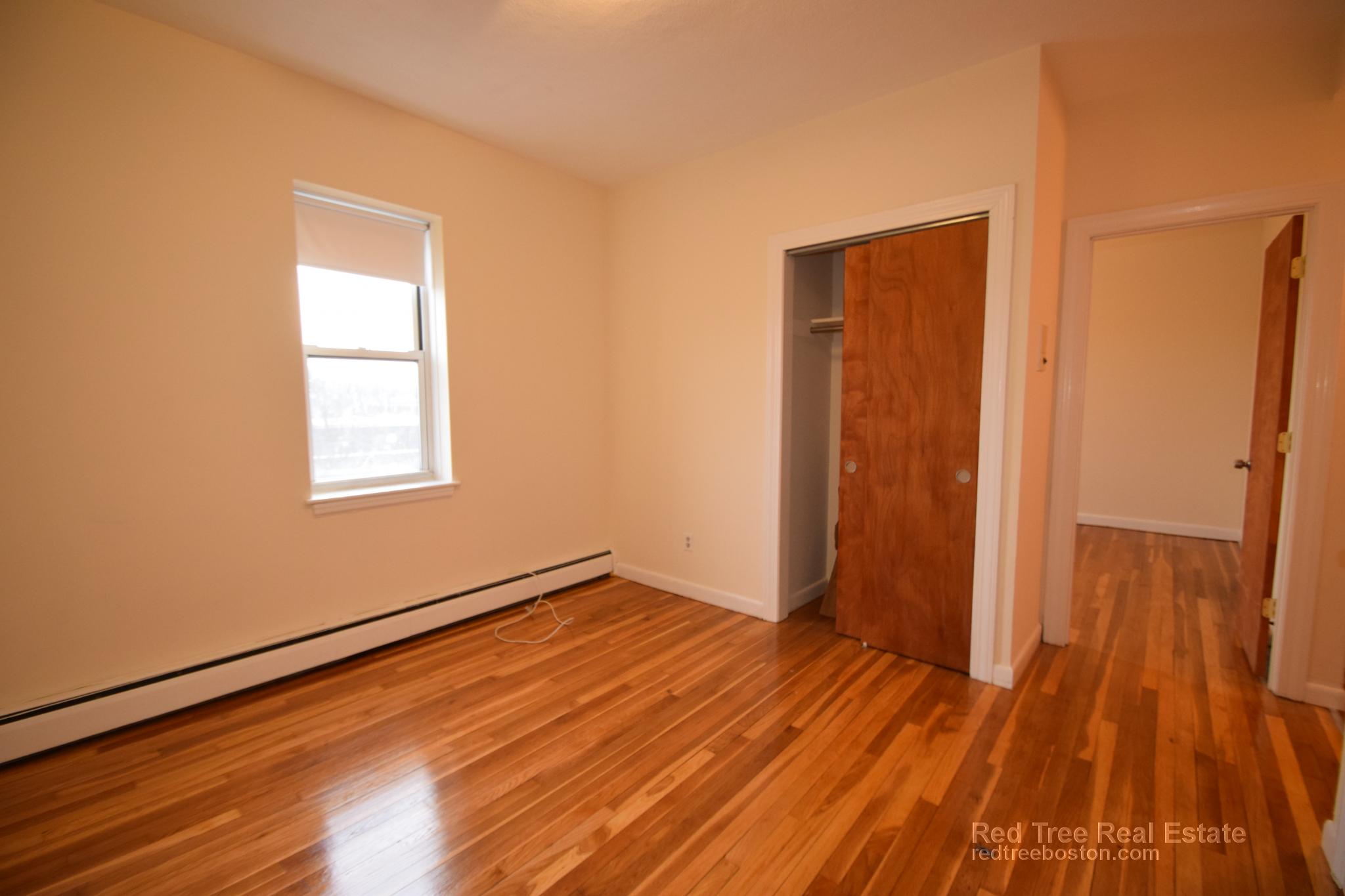 172 North Beacon St, Brighton