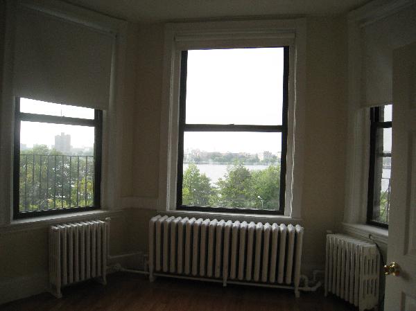 41 Bay State Rd, Fenway