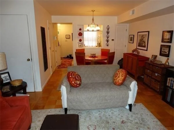 1203 Windsor, Framingham