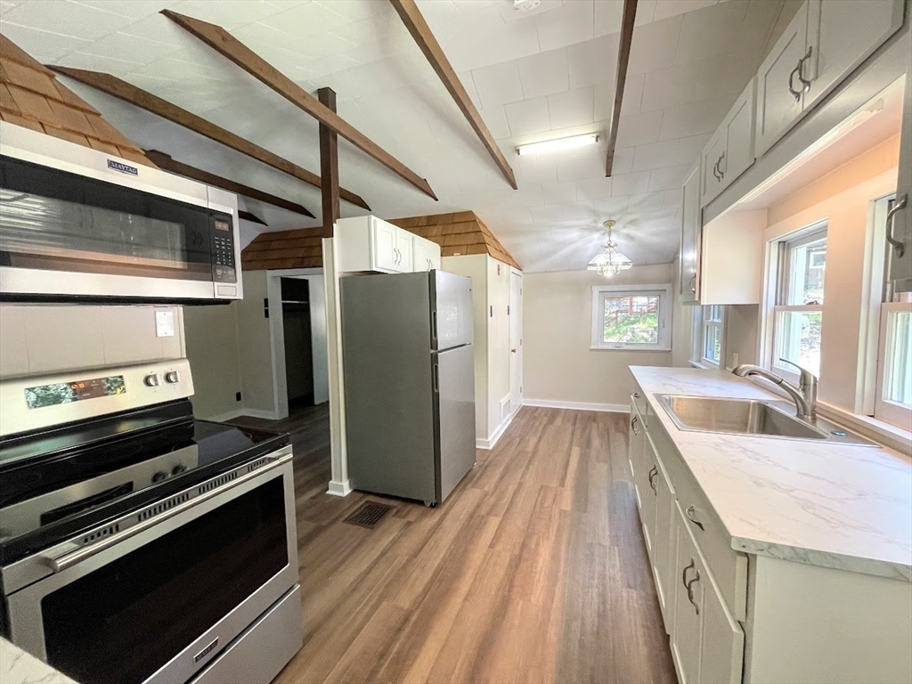 201 Fire Road, 16, Lunenburg