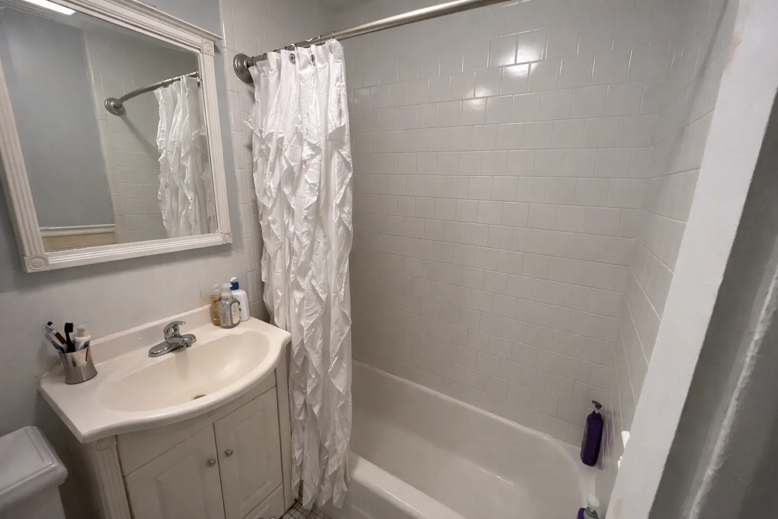 206 Commonwealth Ave, Back Bay