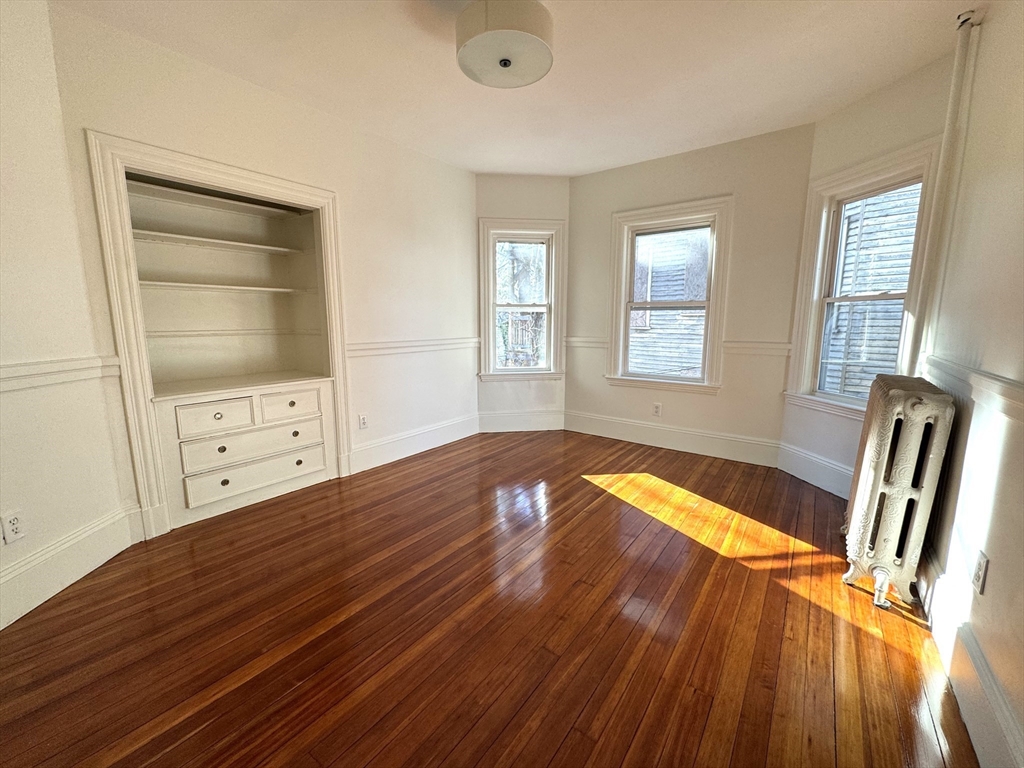 11 East Milton Rd, Brookline