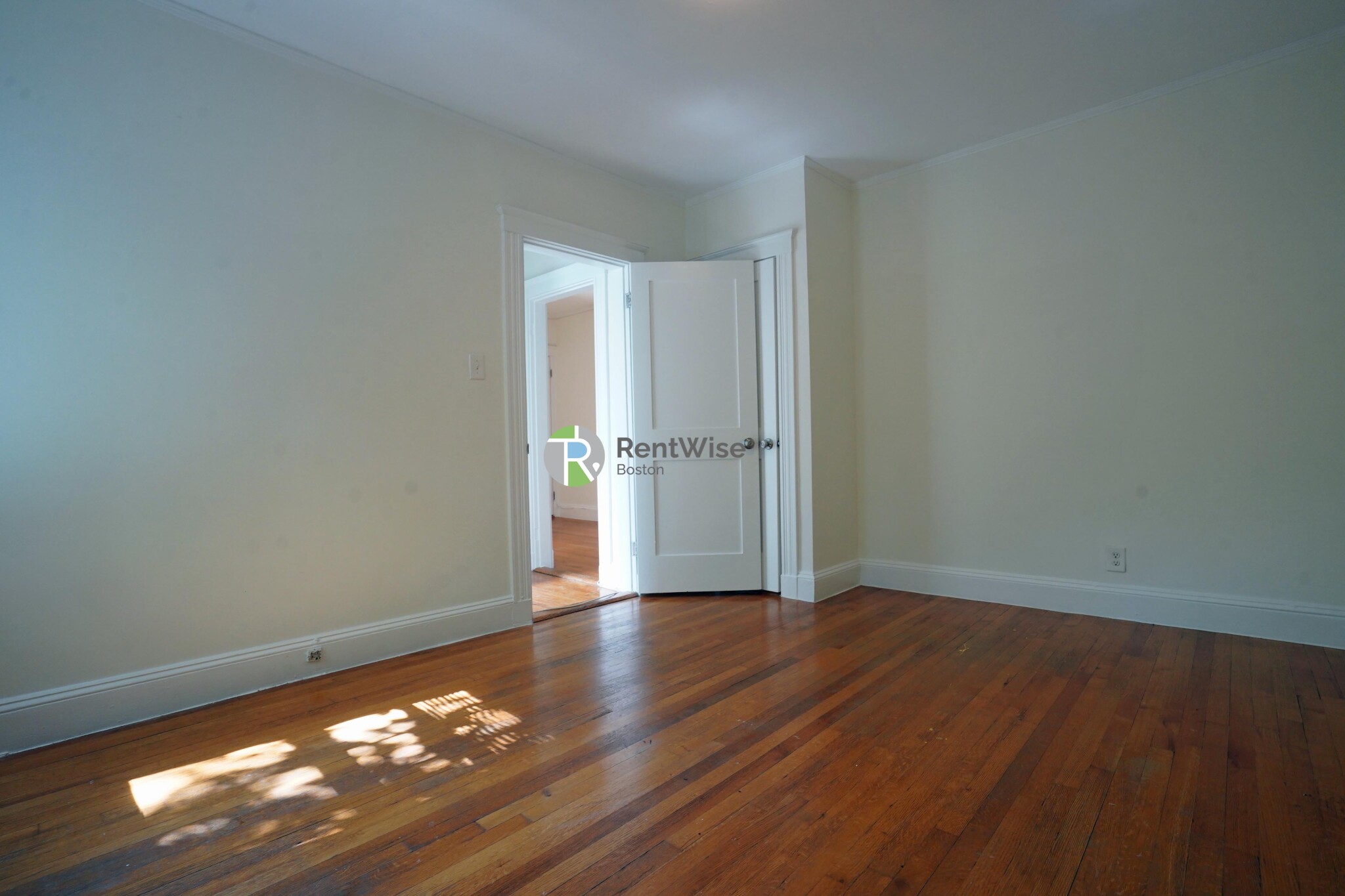 1850 Commonwealth Ave, Brighton