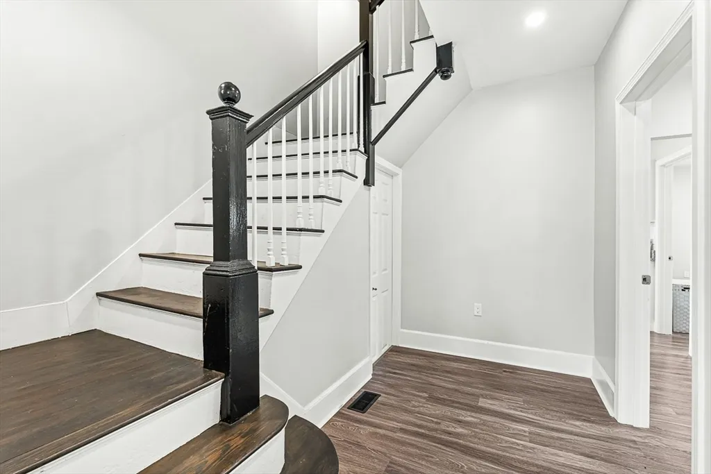 29 Harvard St, Winchester